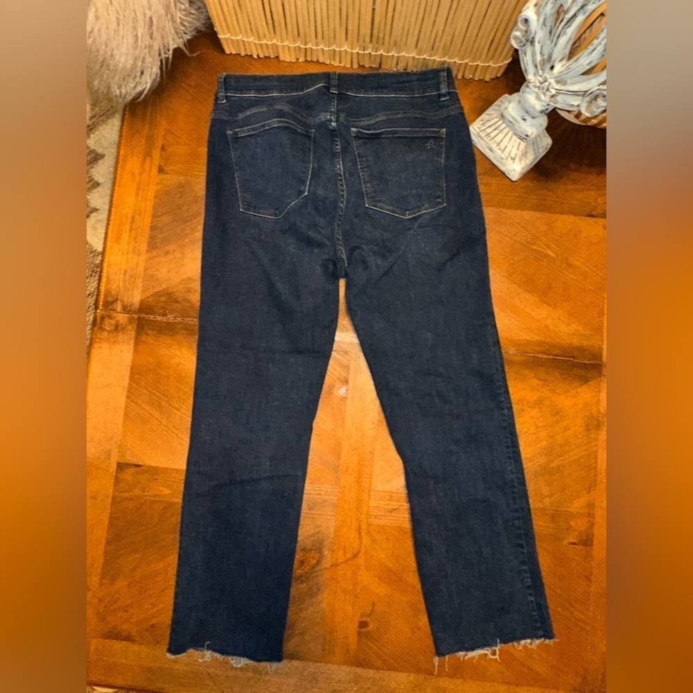 UEC DL1961 Mara Straight Mid Rise Instasculpt Ankle Jeans India Ink wash Size 32 - Picture 5 of 13
